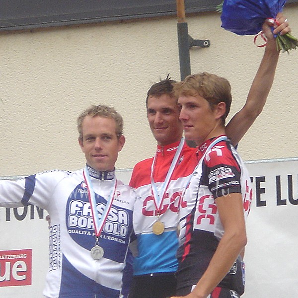 Le podium des championnats de Luxembourg 2005 catgorie lite: Kim Kirchen, Frank Schleck, Andy Schleck